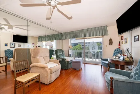 100 Silver Beach Avenue Daytona Beach FL 32118