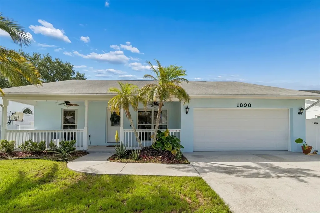 1898 76th Place N St Petersburg FL 33702