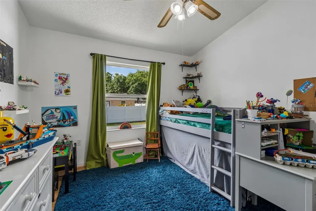 1898 76th Place N St Petersburg FL 33702
