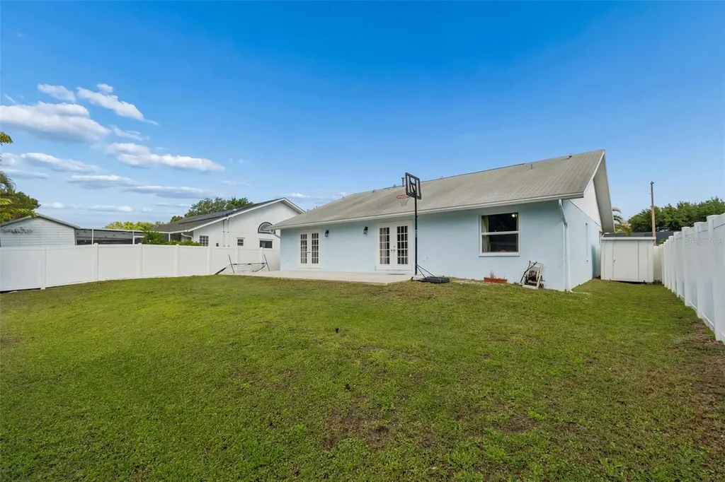 1898 76th Place N St Petersburg FL 33702