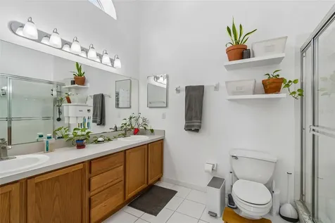 1898 76th Place N St Petersburg FL 33702