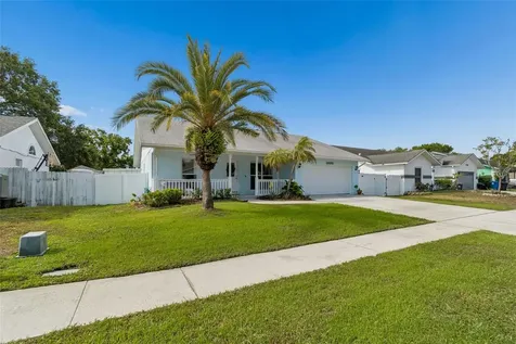 1898 76th Place N St Petersburg FL 33702