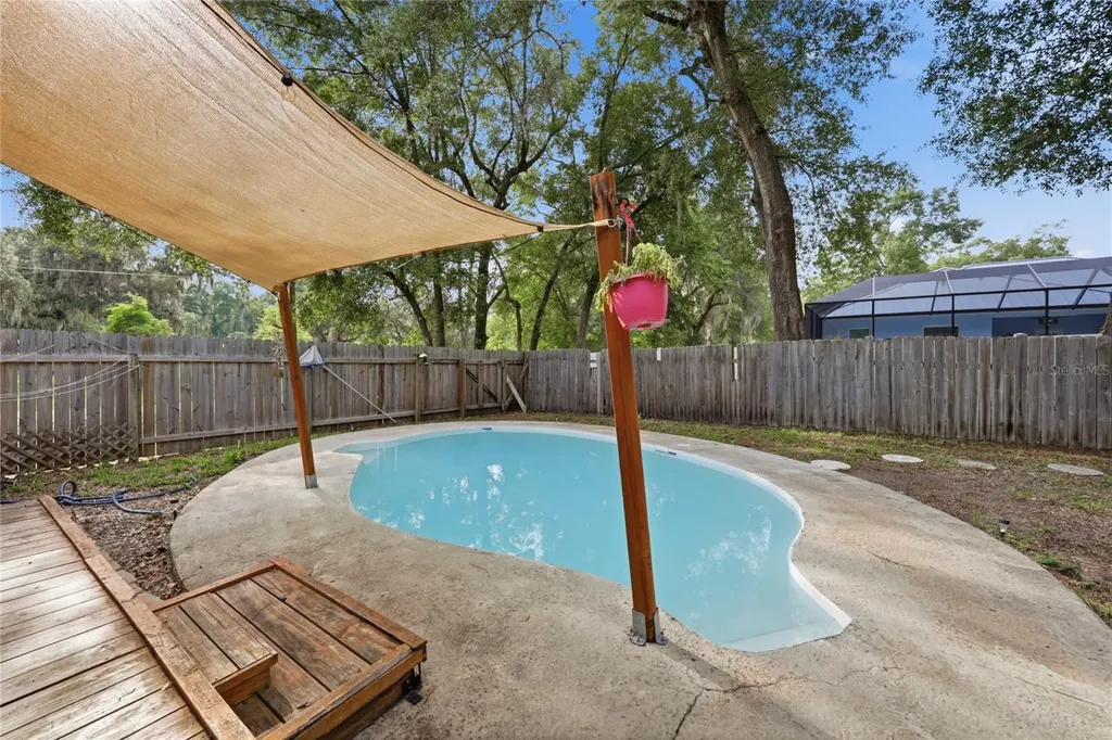 3411 NE 52nd Avenue Silver Springs FL 34488