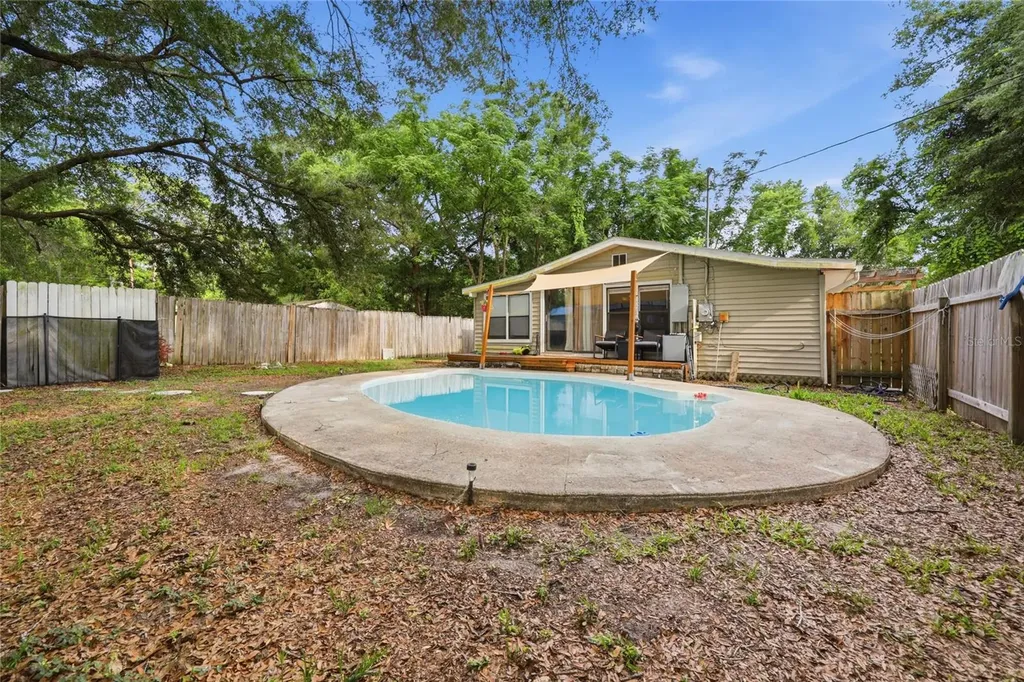 3411 NE 52nd Avenue Silver Springs FL 34488