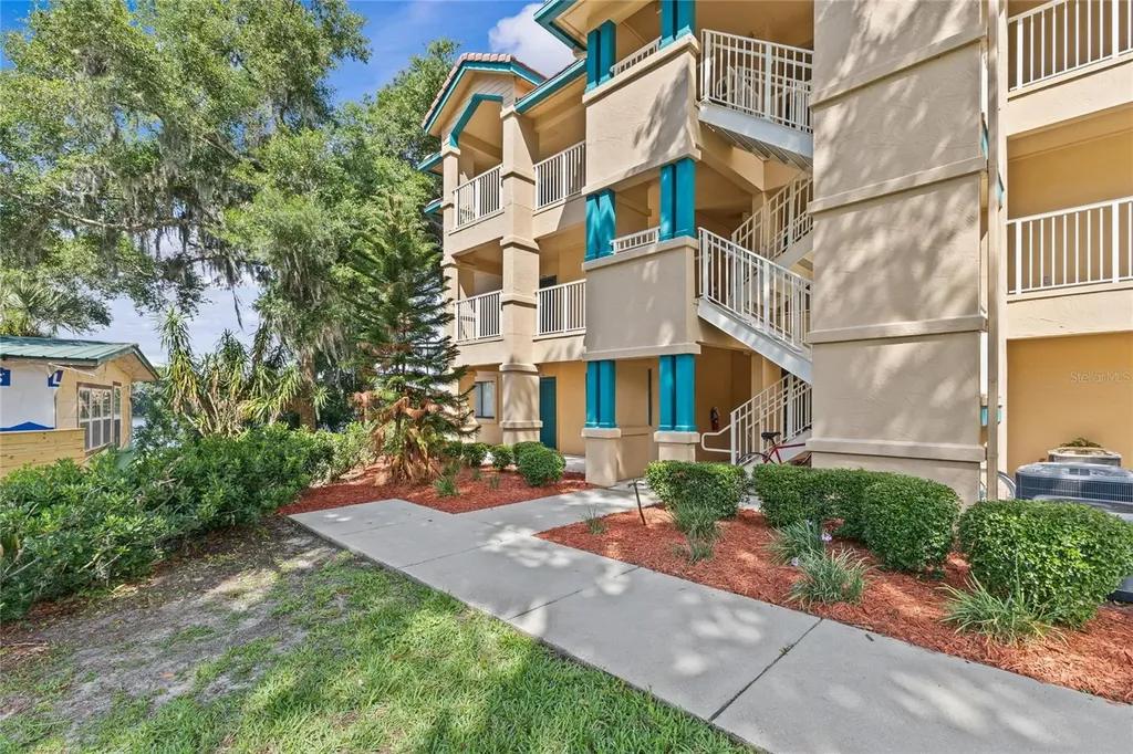 99 Broad River Place Welaka FL 32193