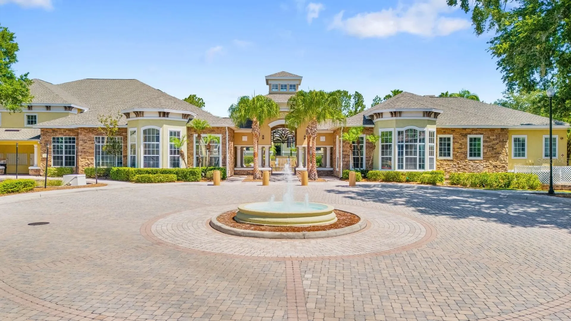 10211 Courtney Palms Tampa FL 33619