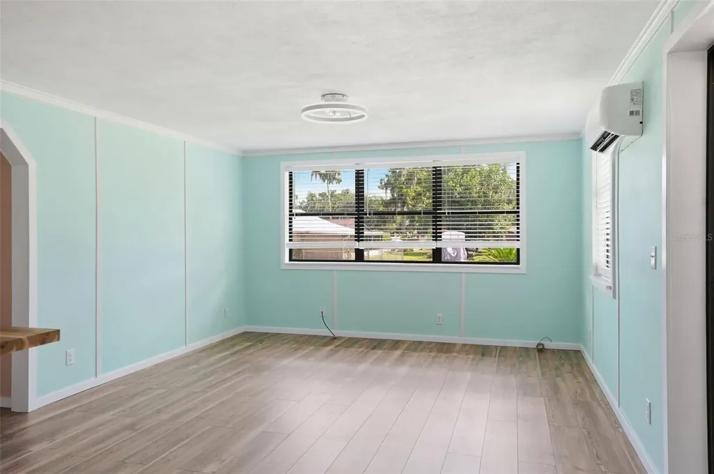 951 Cr 453 Lake Panasoffkee FL 33538