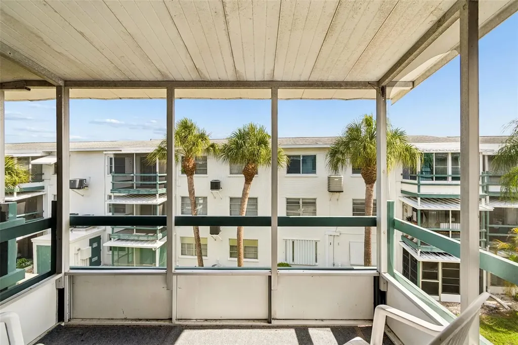 1837 Flamingo Boulevard Bradenton FL 34207