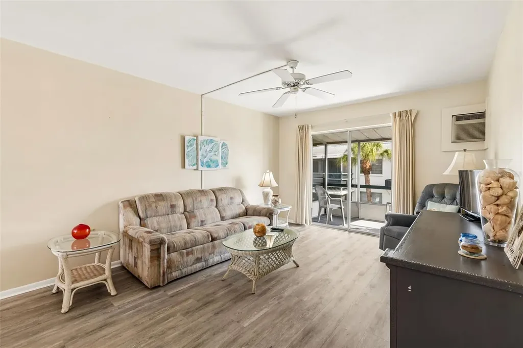 1837 Flamingo Boulevard Bradenton FL 34207
