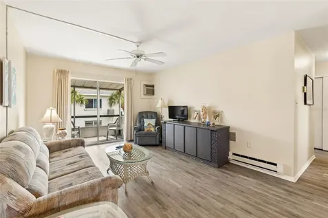 1837 Flamingo Boulevard Bradenton FL 34207