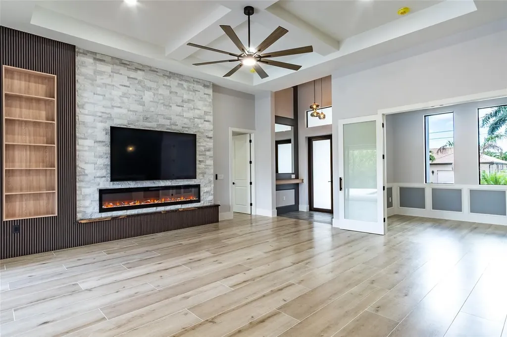 2513 SW 25th Avenue Cape Coral FL 33914