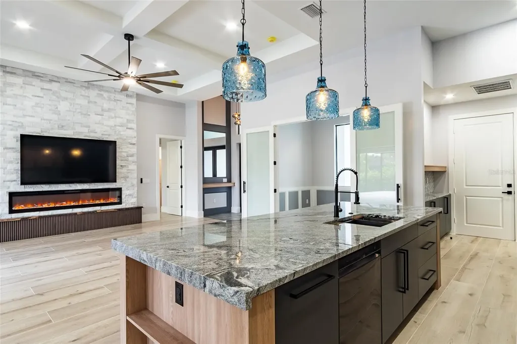 2513 SW 25th Avenue Cape Coral FL 33914