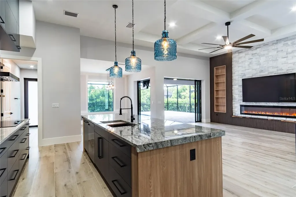 2513 SW 25th Avenue Cape Coral FL 33914