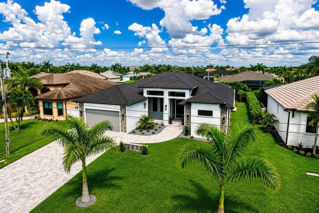 2513 SW 25th Avenue Cape Coral FL 33914