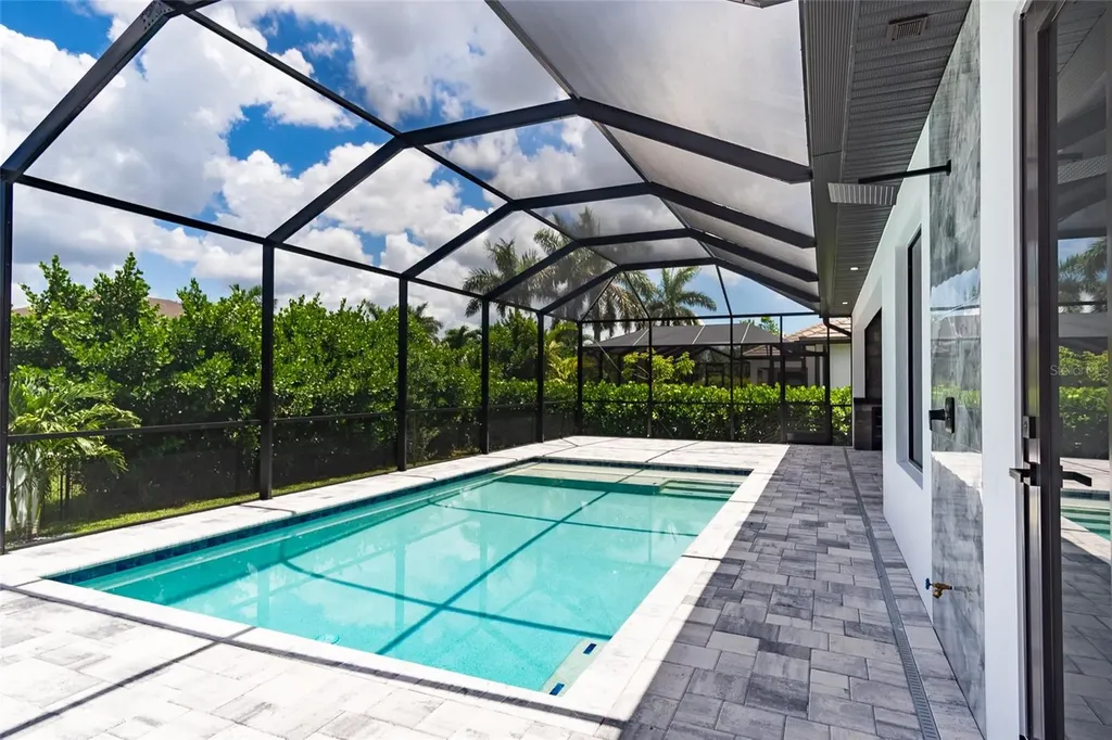 2513 SW 25th Avenue Cape Coral FL 33914