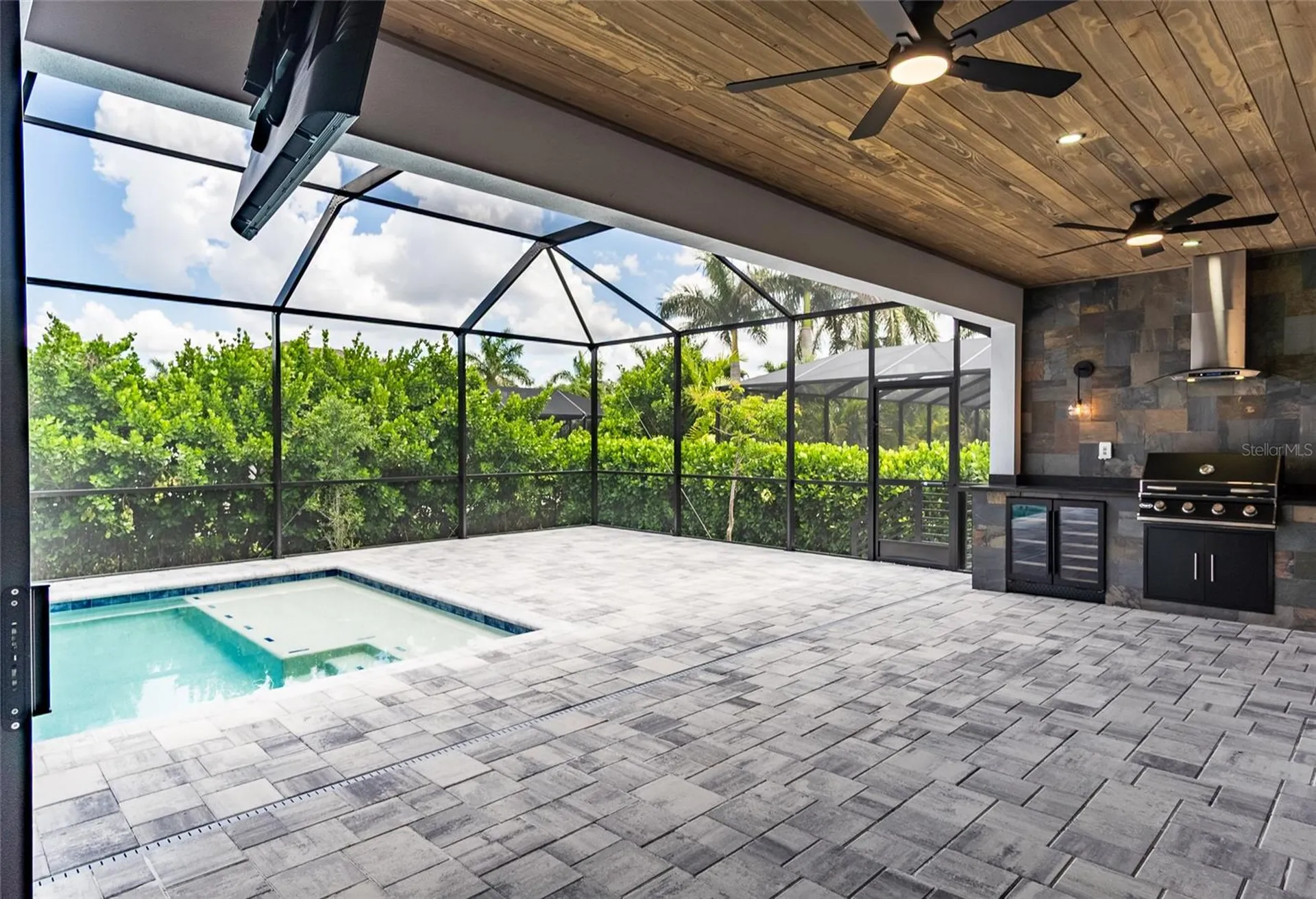 2513 SW 25th Avenue Cape Coral FL 33914