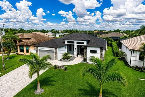 2513 SW 25th Avenue Cape Coral FL 33914