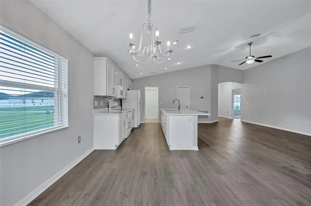 7056 Gideon Circle Zephyrhills FL 33541