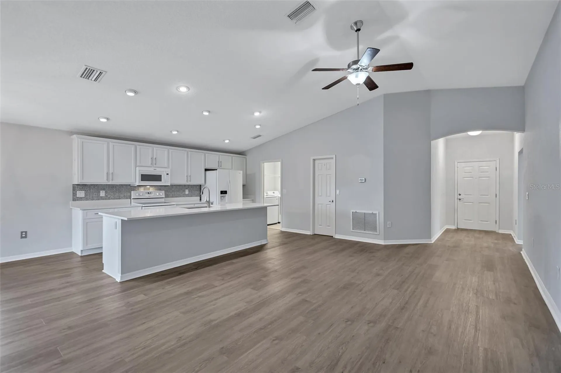 7056 Gideon Circle Zephyrhills FL 33541