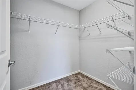 7056 Gideon Circle Zephyrhills FL 33541
