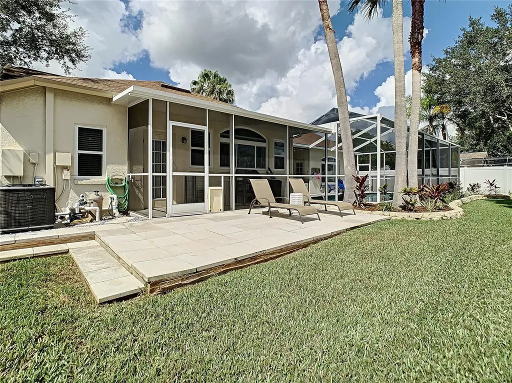 1521 Crooked Stick Drive Valrico FL 33596