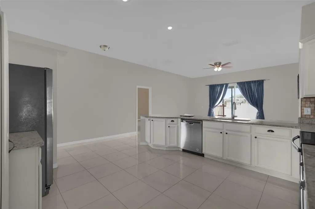 5403 Loma Vista Loop Davenport FL 33896