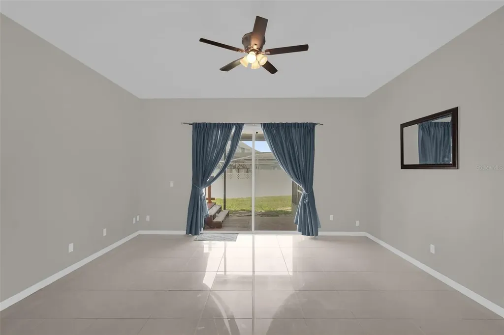 5403 Loma Vista Loop Davenport FL 33896