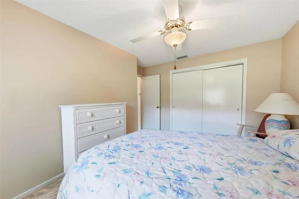 1607 Navidad Street The Villages FL 32162
