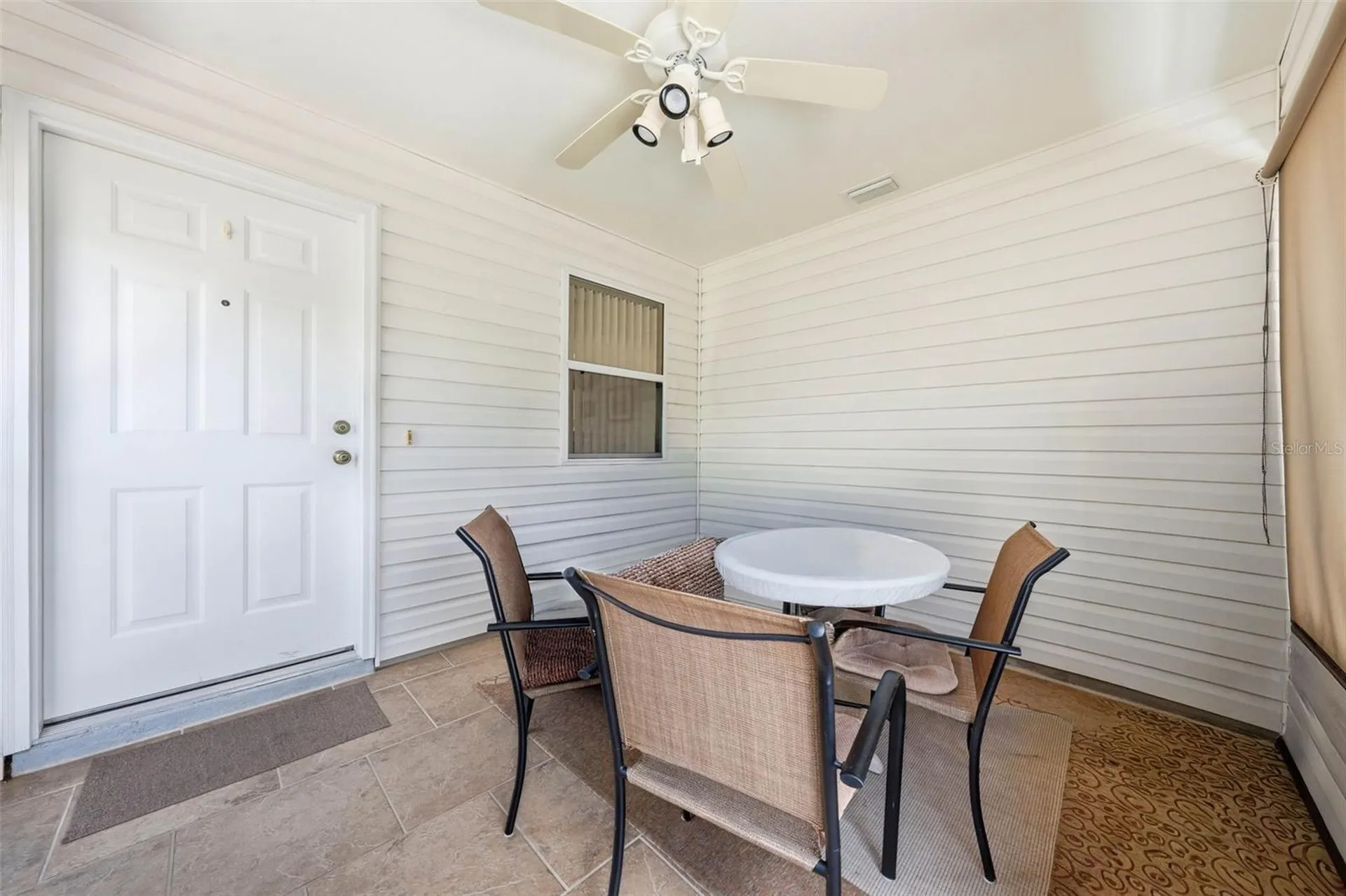 1607 Navidad Street The Villages FL 32162