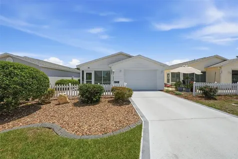 1607 Navidad Street The Villages FL 32162