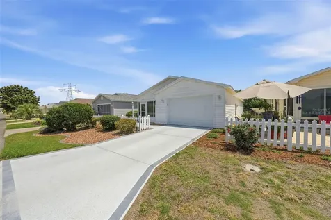 1607 Navidad Street The Villages FL 32162