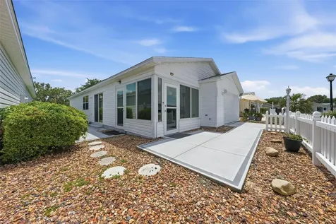 1607 Navidad Street The Villages FL 32162