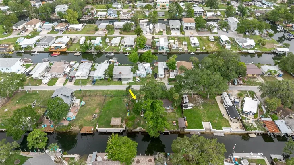 5323 Circle Drive Weeki Wachee FL 34607