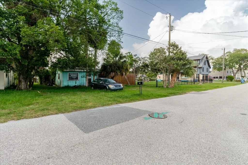 5323 Circle Drive Weeki Wachee FL 34607