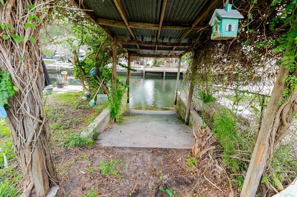5323 Circle Drive Weeki Wachee FL 34607