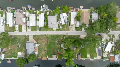 5323 Circle Drive Weeki Wachee FL 34607