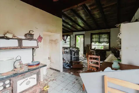 5323 Circle Drive Weeki Wachee FL 34607