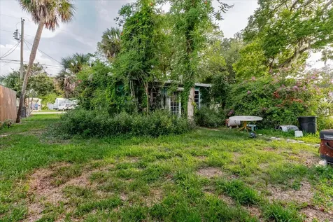 5323 Circle Drive Weeki Wachee FL 34607