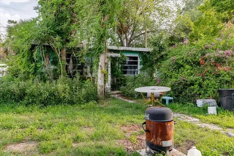 5323 Circle Drive Weeki Wachee FL 34607