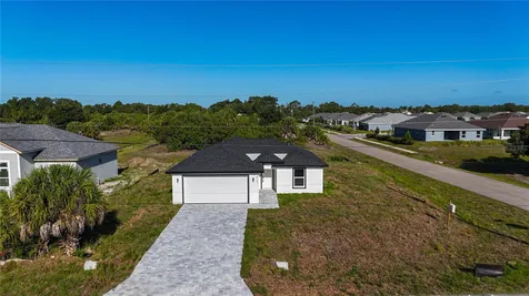 2715 Gisela Road North Port FL 34287