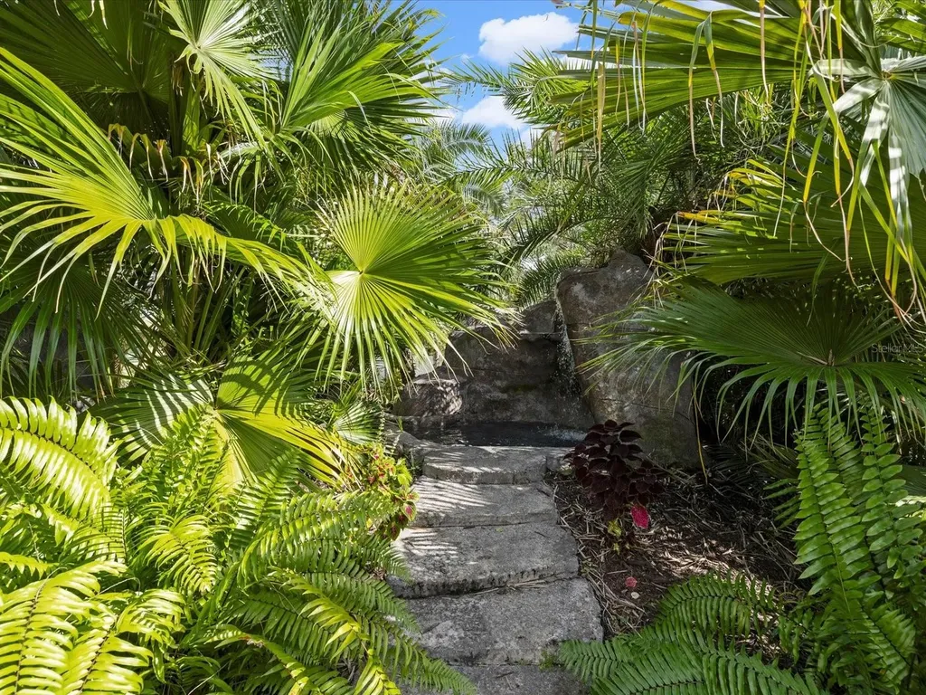 9027 Mavis Road Weeki Wachee FL 34613