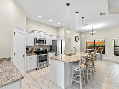 9027 Mavis Road Weeki Wachee FL 34613