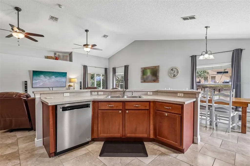4181 Waltham Forest Drive Tavares FL 32778