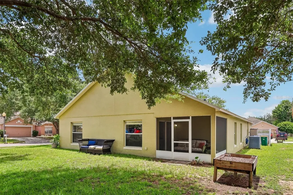 4181 Waltham Forest Drive Tavares FL 32778