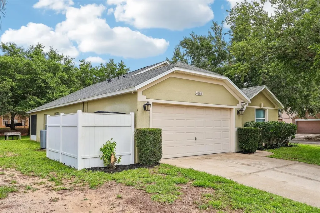 4181 Waltham Forest Drive Tavares FL 32778