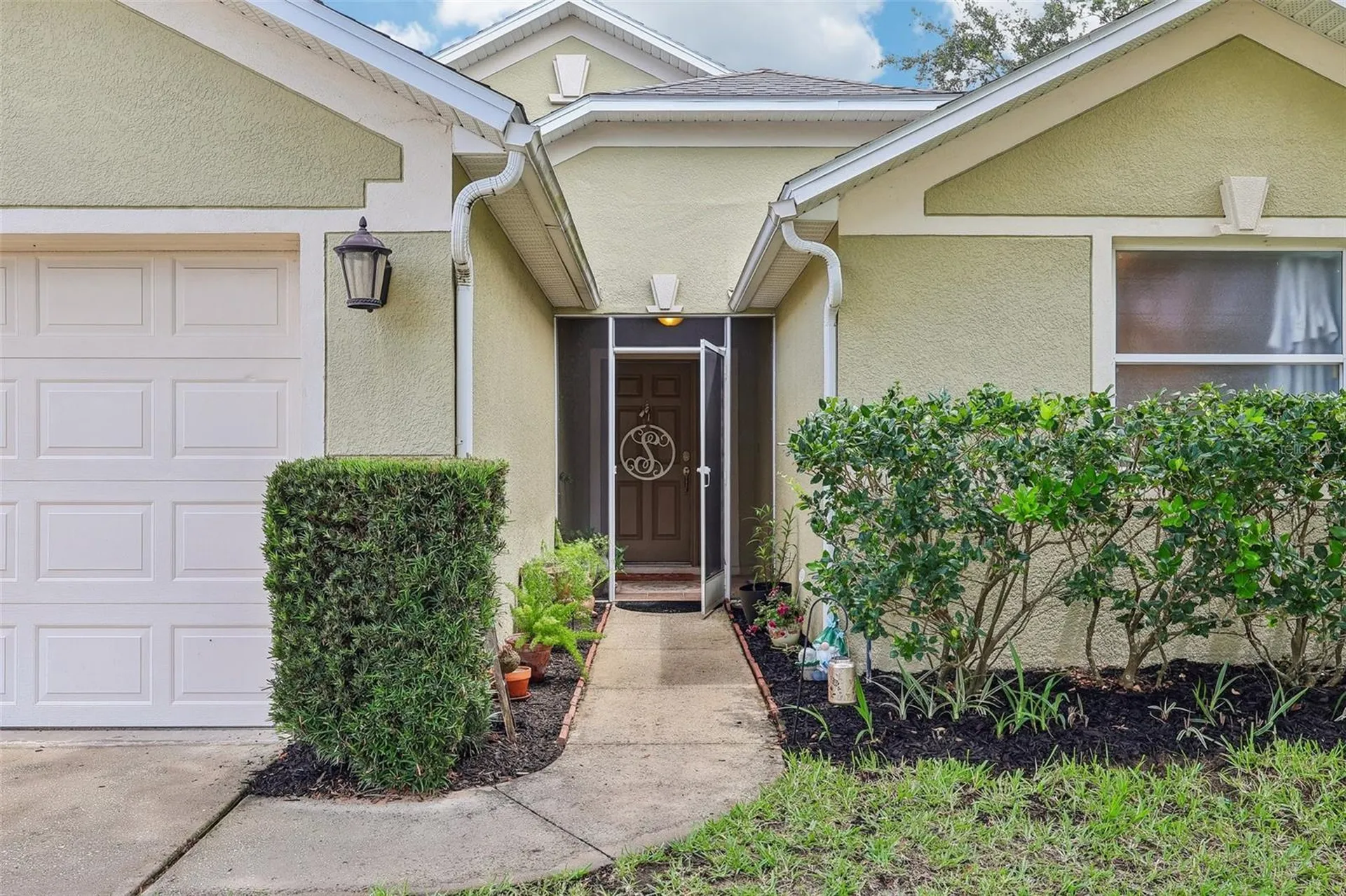 4181 Waltham Forest Drive Tavares FL 32778