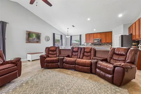 4181 Waltham Forest Drive Tavares FL 32778