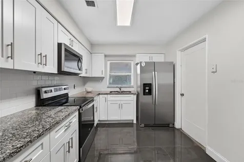3009 E Fern Street Tampa FL 33610