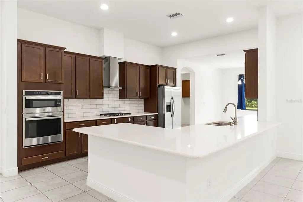 3918 Gaviota Drive Sun City Center FL 33573