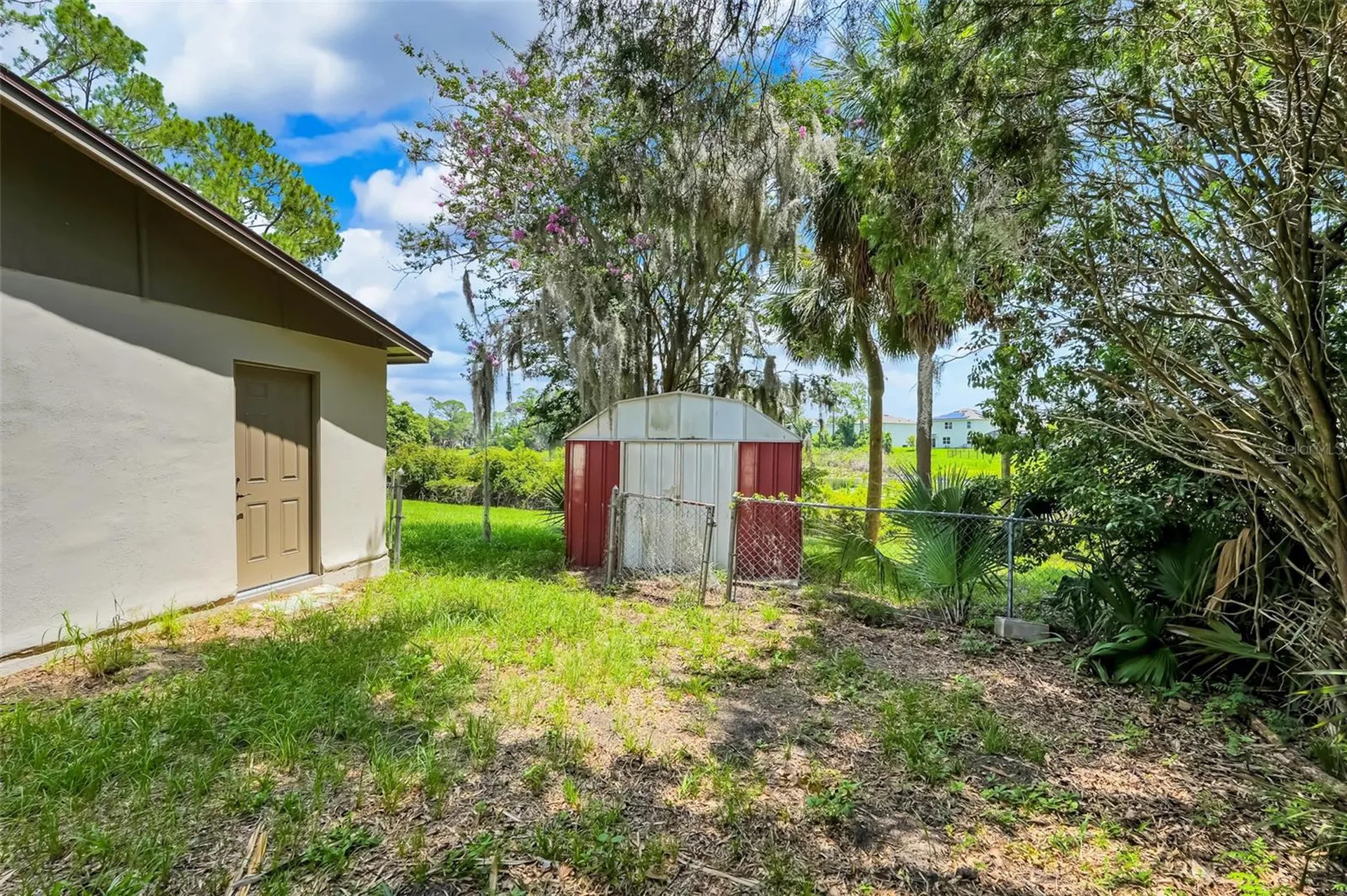 520 N Lacy Circle Deltona FL 32725